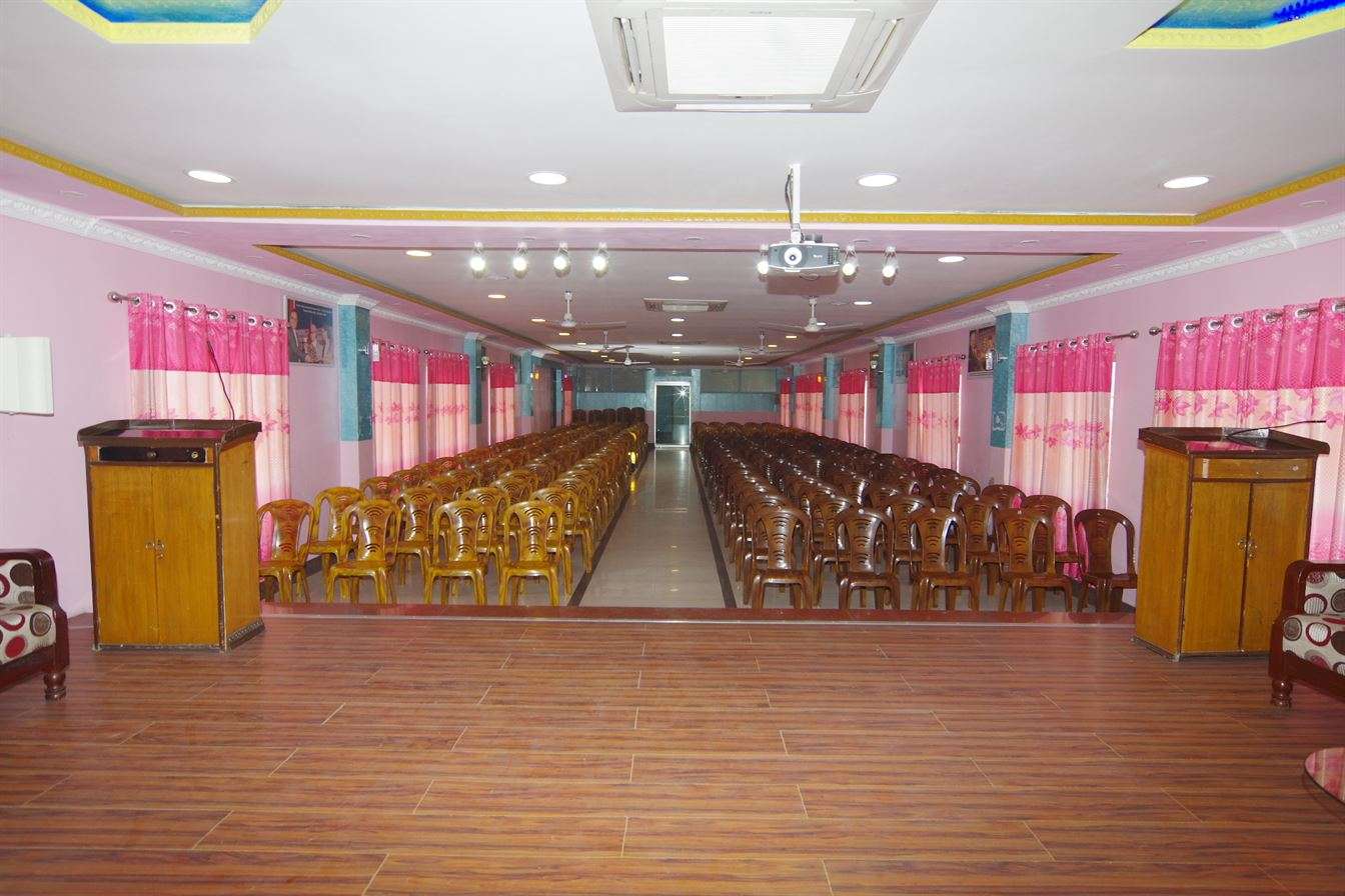 Everest Secondary School