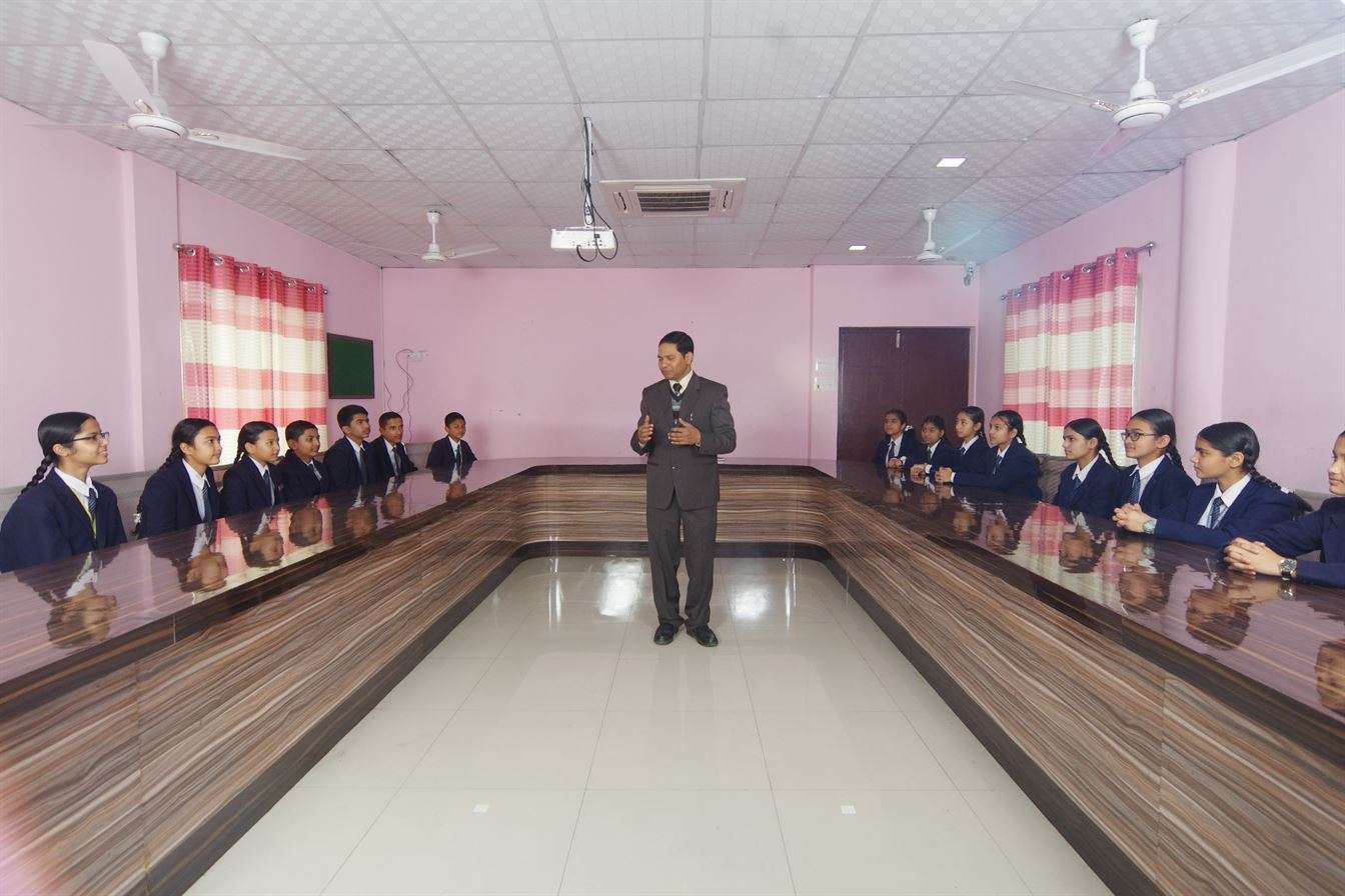 Everest Secondary School