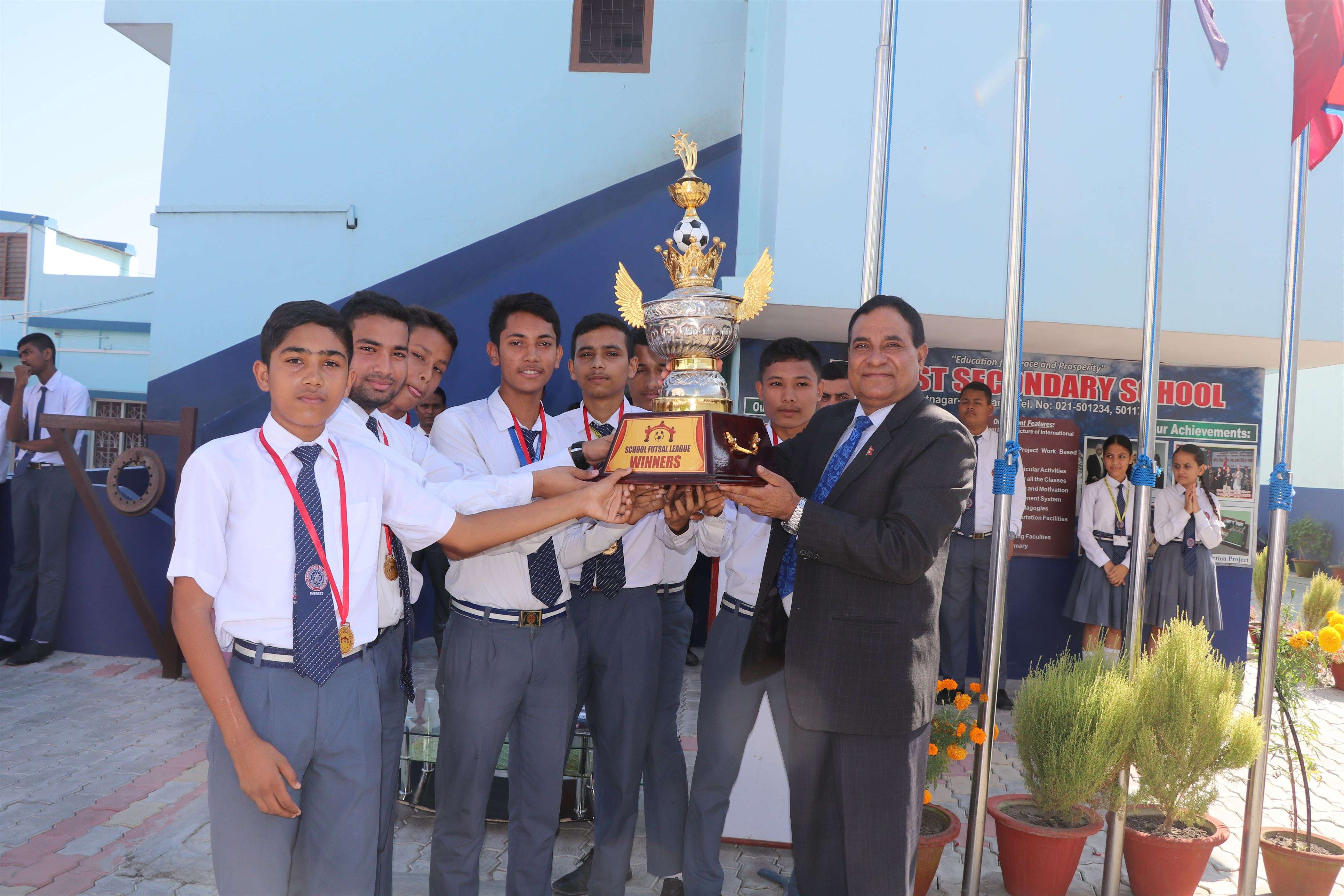 Everest Secondary School
